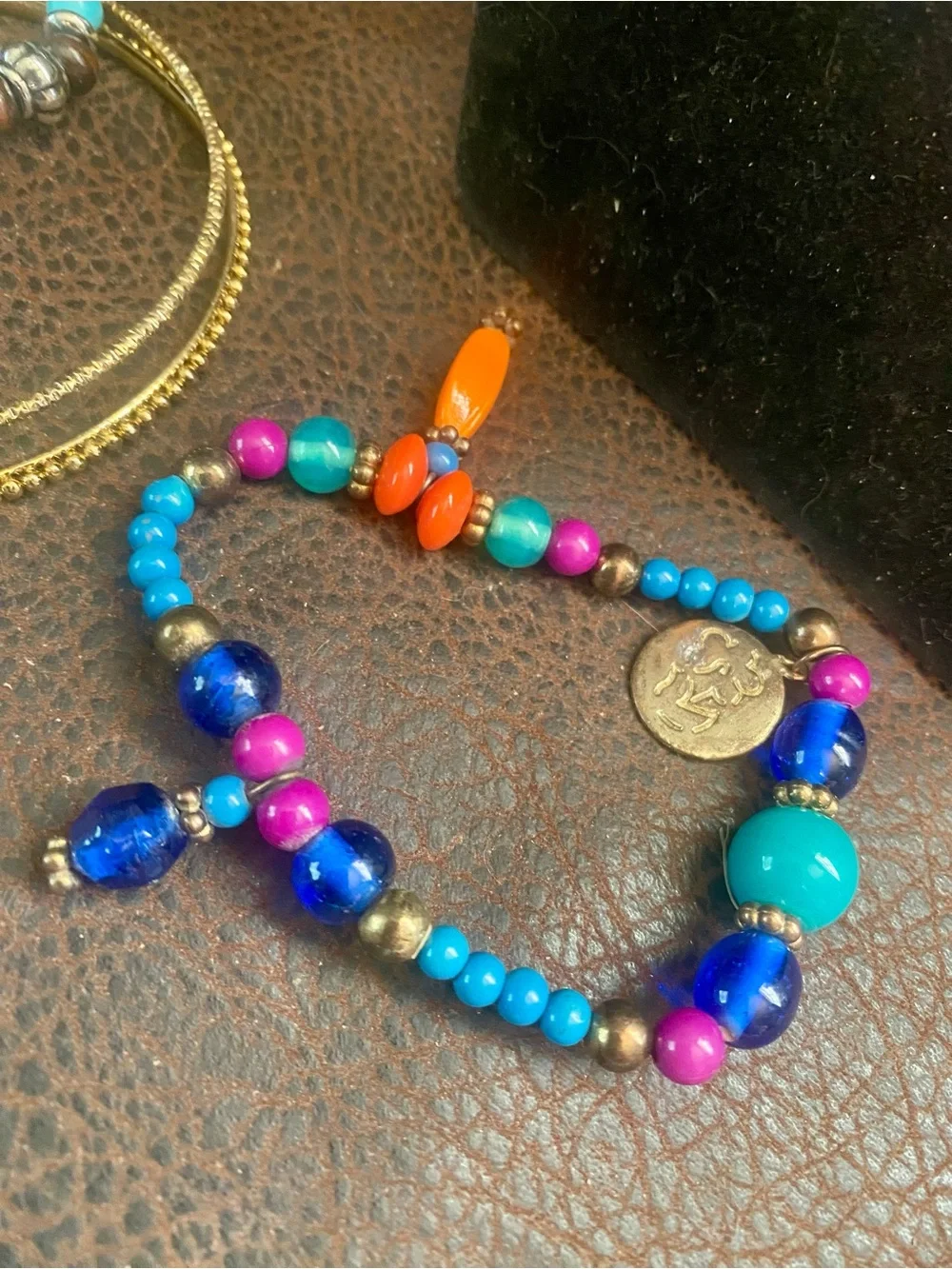 Hand Crafted Turquoise Nugget Chip & Gold Mixed-Bead Necklace Set, Bracelets